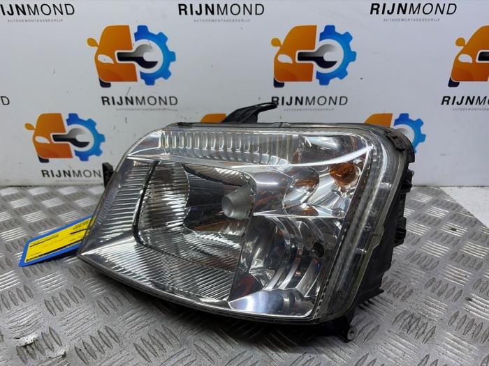 Używane Reflektor lewy Fiat Panda (169) 1.2 Fire Cena € 29,99 Procedura marży oferowane przez Autodemontage Rijnmond BV