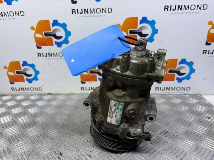 Usagé Compresseur de clim Ford Transit 2.2 TDCi 16V Prix € 44,99 Règlement à la marge proposé par Autodemontage Rijnmond BV