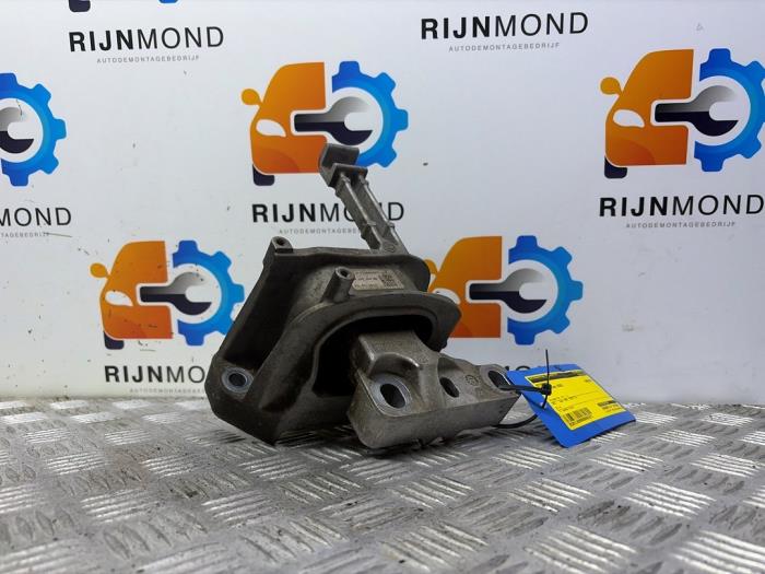 Usagé Support moteur Volkswagen Polo VI (AW1) 2.0 GTI Prix € 40,00 Règlement à la marge proposé par Autodemontage Rijnmond BV