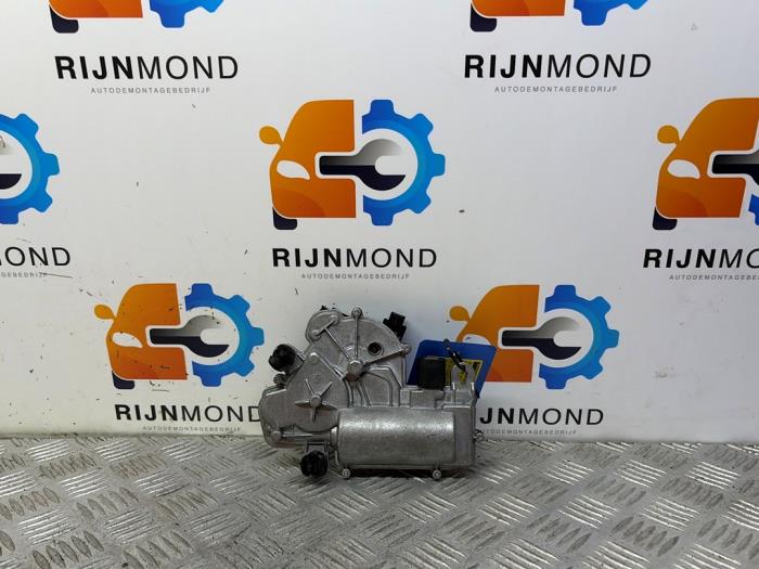 Używane Silnik rygla tylnej klapy Audi A4 Avant (B9) 2.0 45 TFSI Mild hybrid 16V Quattro Cena € 19,99 Procedura marży oferowane przez Autodemontage Rijnmond BV