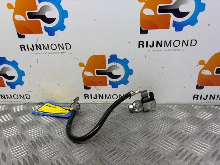 Begagnade Batterisensor BMW 4 serie (F32) 420d 2.0 16V Pris € 18,14 Inklusive moms erbjuds av Autodemontage Rijnmond BV
