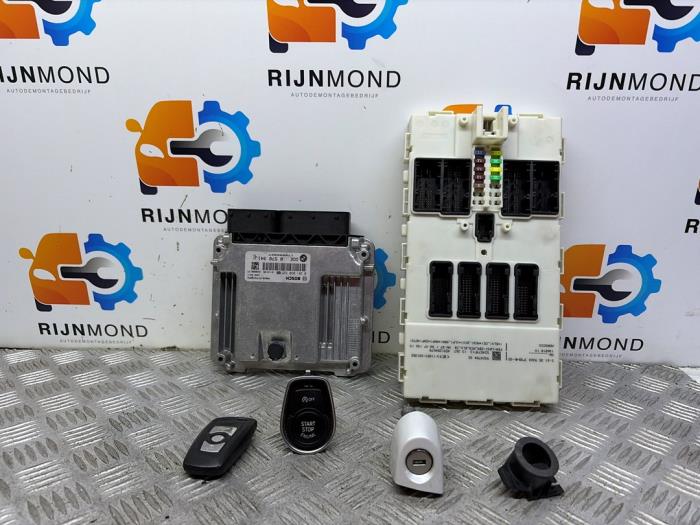 Used Ignition lock + computer BMW 3 serie Touring (F31) 316d 2.0 16V Price € 275,00 Margin scheme offered by Autodemontage Rijnmond BV