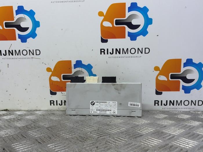 Używane Modul silnika tylnej klapy BMW 3 serie Touring (F31) 316d 2.0 16V Cena € 39,99 Procedura marży oferowane przez Autodemontage Rijnmond BV