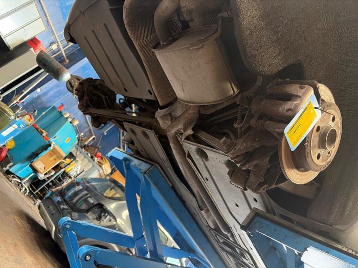 Gebrauchte Hinterachse Vorderradantrieb Mini Mini (R56) 1.4 16V One Preis auf Anfrage angeboten von Autodemontage Rijnmond BV