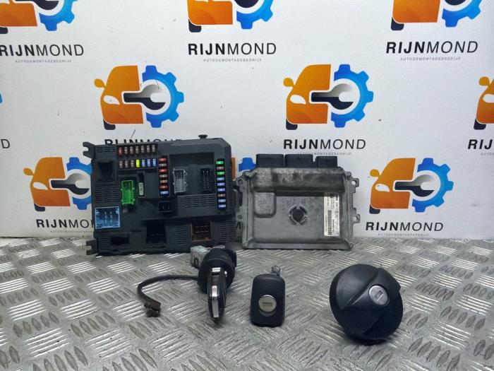 Used Ignition lock + computer Peugeot 208 I (CA/CC/CK/CL) 1.0 Vti 12V PureTech Price on request offered by Autodemontage Rijnmond BV