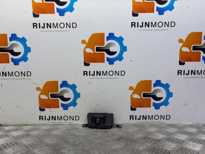 Begagnade Backkamera Landrover Discovery Sport (LC) 2.2 sd4 16V Pris € 181,49 Inklusive moms erbjuds av Autodemontage Rijnmond BV