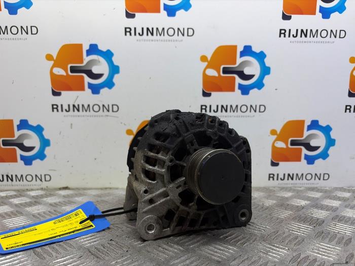 Usagé Dynamo Renault Megane III Berline (BZ) 1.5 dCi 110 Prix € 49,99 Règlement à la marge proposé par Autodemontage Rijnmond BV