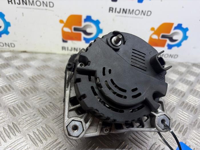Dynamo van een Renault Megane III Berline (BZ) 1.5 dCi 110 2012