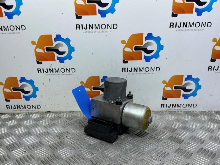 Begagnade ABS-pump Renault Zoé (AG) 46kW Pris € 350,00 Marginaltabell erbjuds av Autodemontage Rijnmond BV