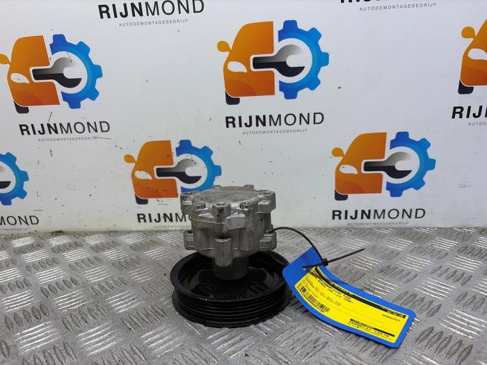 Usagé Pompe de direction Alfa Romeo 159 Sportwagon (939BX) 1.9 JTDm 16V Prix sur demande proposé par Autodemontage Rijnmond BV