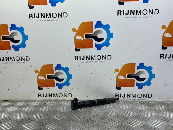 Usagé Injecteurs Mercedes B (W246/W242) 2.1 B-200 CDI BlueEFFICIENCY, B-200d 16V Prix € 108,89 Prix TTC proposé par Autodemontage Rijnmond BV
