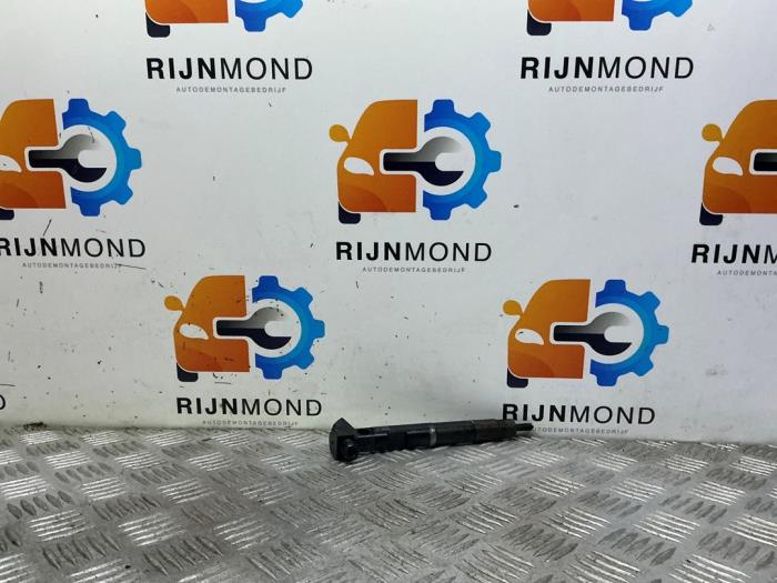 Usagé Injecteurs Mercedes B (W246/W242) 2.1 B-200 CDI BlueEFFICIENCY, B-200d 16V Prix € 108,89 Prix TTC proposé par Autodemontage Rijnmond BV