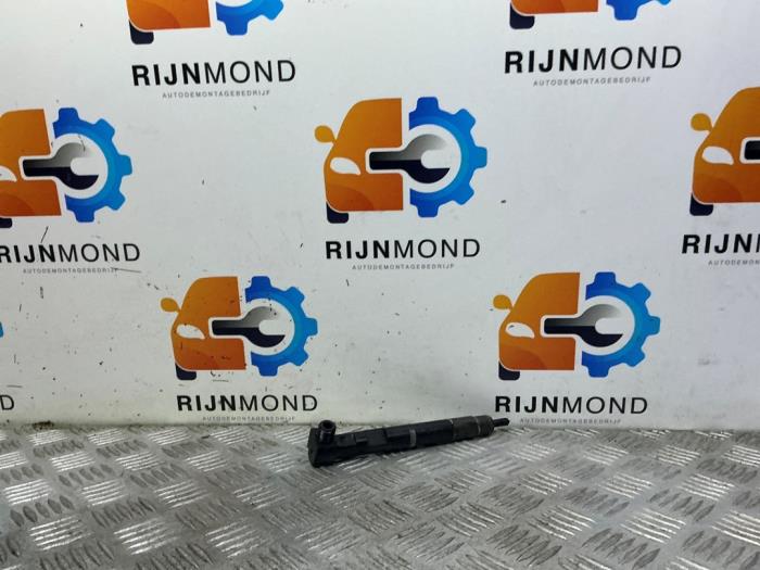 Usagé Injecteurs Mercedes B (W246/W242) 2.1 B-200 CDI BlueEFFICIENCY, B-200d 16V Prix € 108,89 Prix TTC proposé par Autodemontage Rijnmond BV
