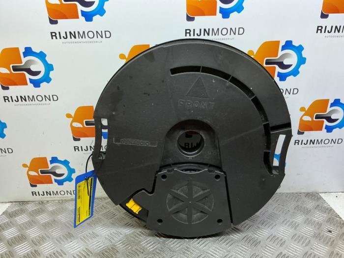 Używane Subwoofer Volkswagen Golf VII (AUA) 2.0 GTI 16V Performance Package Cena € 69,99 Procedura marży oferowane przez Autodemontage Rijnmond BV