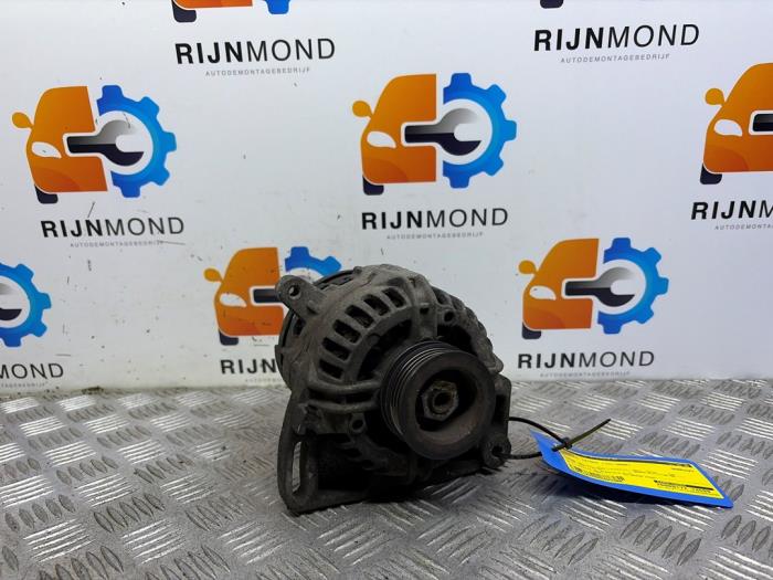 Begagnade Dynamo Renault Twingo II (CN) 1.2 Pris € 24,99 Marginaltabell erbjuds av Autodemontage Rijnmond BV