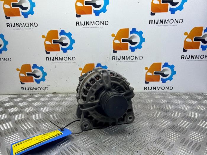 Gebrauchte Dynamo Renault Megane IV Estate (RFBK) 1.5 Energy dCi 110 Preis € 39,99 Margenregelung angeboten von Autodemontage Rijnmond BV
