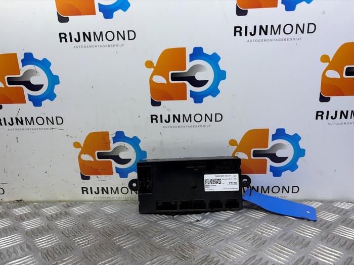 Używane Modul climatronic Seat Leon (KLB) 1.0 TSI 12V Cena € 39,99 Procedura marży oferowane przez Autodemontage Rijnmond BV