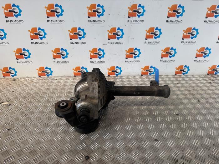 Begagnade Främre differential Landrover Range Rover IV (LG) 3.0 TDV6 24V Pris på förfrågan erbjuds av Autodemontage Rijnmond BV