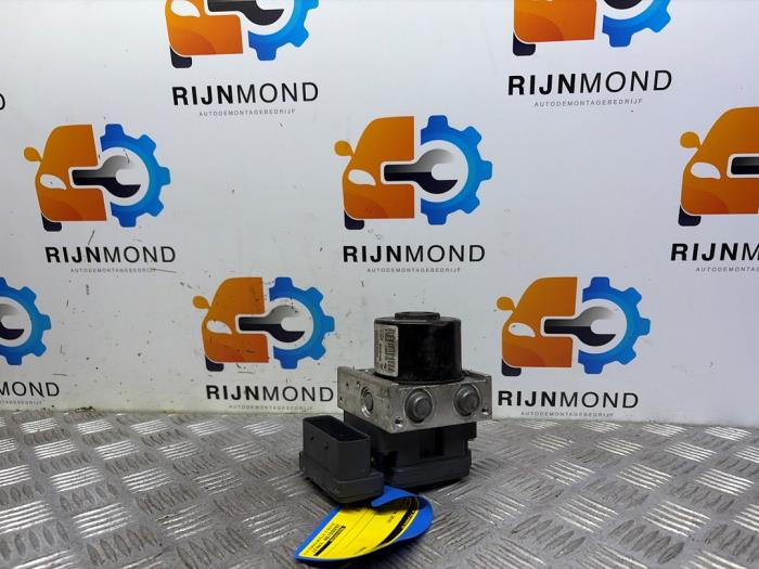 Begagnade ABS-pump Citroen C3 (SC) 1.4 16V VTi Pris € 49,99 Marginaltabell erbjuds av Autodemontage Rijnmond BV