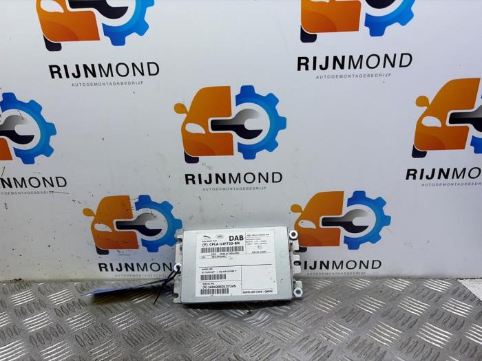 Begagnade DAB-modul Landrover Range Rover IV (LG) 3.0 TDV6 24V Pris € 199,99 Marginaltabell erbjuds av Autodemontage Rijnmond BV