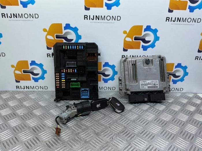 Used Ignition lock + computer Peugeot 2008 (CU) 1.5 BlueHDi 100 Price on request offered by Autodemontage Rijnmond BV