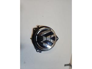Usados Manija del portón trasero Volkswagen Golf VII (AUA) 2.0 GTD 16V Precio € 15,00 Norma de margen ofrecido por Autodemontage VDW