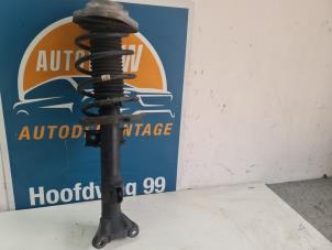 Begagnade Stötdämpare, vänster fram Mercedes E (W212) E-250 CDI 16V BlueEfficiency,BlueTec Pris € 50,00 Marginaltabell erbjuds av Autodemontage VDW