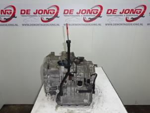 Used Gearbox Kia Cee'd (EDB5) 1.6 CVVT 16V Price € 450,00 Margin scheme offered by Autodemontagebedrijf de Jong