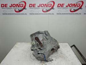 Usagé Boîte de vitesse Peugeot 108 1.0 12V Prix € 270,00 Règlement à la marge proposé par Autodemontagebedrijf de Jong