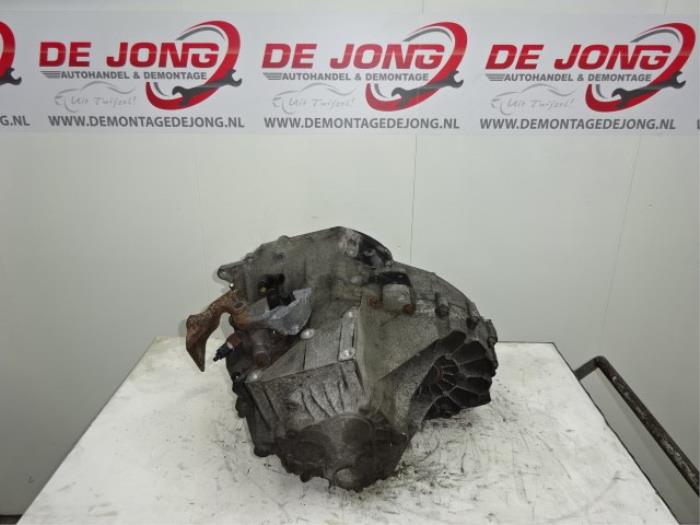 Getriebe van een Ford Mondeo IV 2.0 TDCi 140 16V 2011