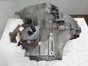 Getriebe van een Ford Mondeo IV 2.0 TDCi 140 16V 2011