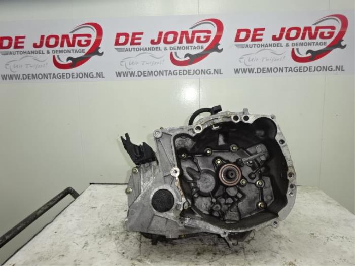 Gebrauchte Getriebe Renault Clio III (BR/CR) 1.2 16V 65 Preis € 99,00 Margenregelung angeboten von Autodemontagebedrijf de Jong