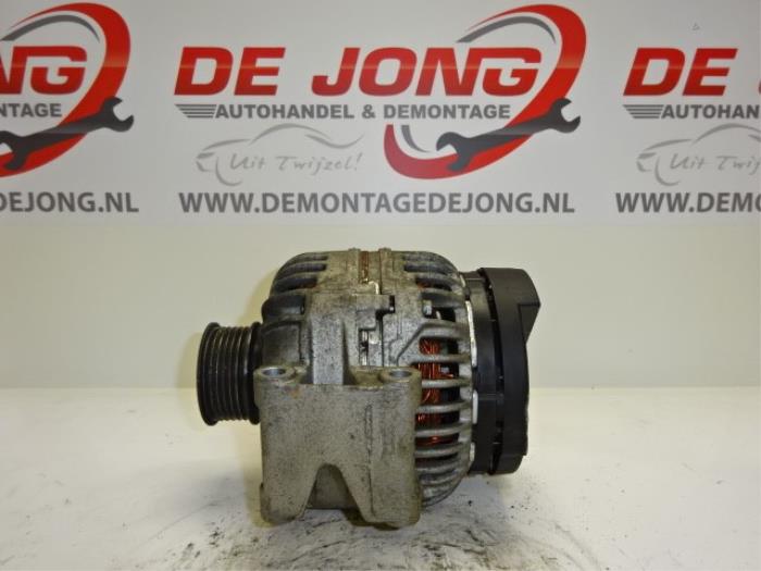 Begagnade Dynamo Audi A4 (B6) 1.8 T 20V Pris € 24,99 Marginaltabell erbjuds av Autodemontagebedrijf de Jong