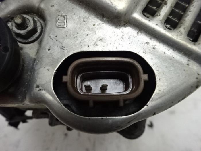 Dynamo d'un Kia Sorento I (JC) 2.5 CRDi 16V VGT 2008