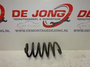 Used Rear coil spring Renault Clio IV (5R) 0.9 Energy TCE 90 12V Price € 9,99 Margin scheme offered by Autodemontagebedrijf de Jong