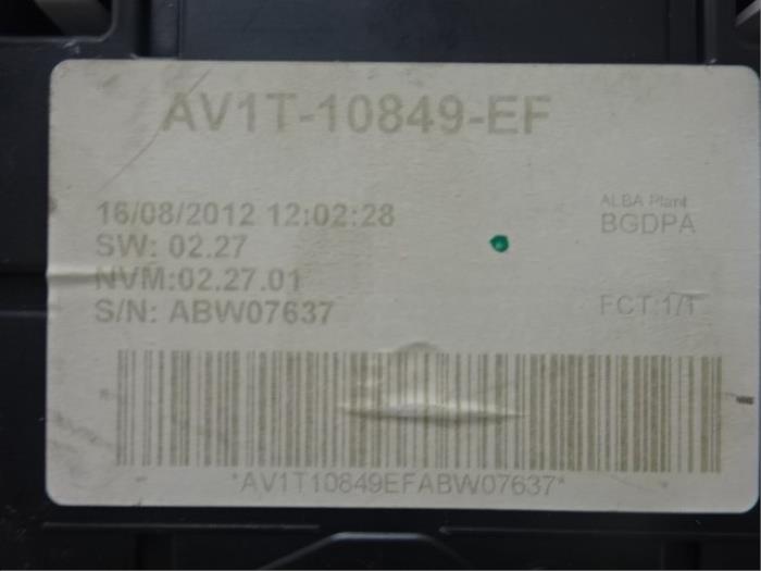 Odometer KM from a Ford B-Max (JK8) 1.0 EcoBoost 12V 100 2013