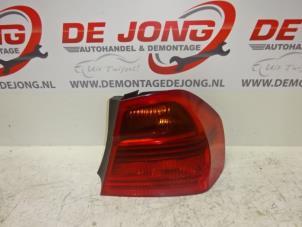 Used Taillight, right BMW 3 serie (E90) 320d 16V Price € 12,90 Margin scheme offered by Autodemontagebedrijf de Jong