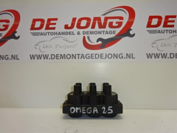 Gebrauchte Zündspule Opel Omega B (25/26/27) 2.2 16V Preis € 49,99 Margenregelung angeboten von Autodemontagebedrijf de Jong