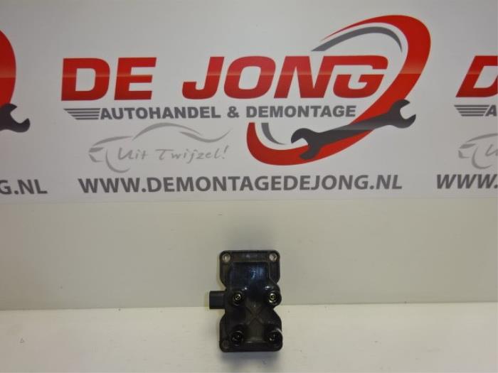 Usagé Bobine Ford Fusion 1.4 16V Prix € 7,99 Règlement à la marge proposé par Autodemontagebedrijf de Jong