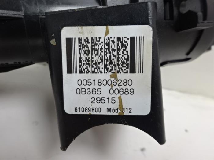 Ignition lock + key from a Fiat Panda (312) 0.9 TwinAir 85 4x4 2015