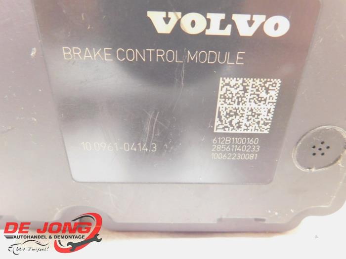 Bomba ABS de un Volvo V40 (MV) 1.6 D2 2013