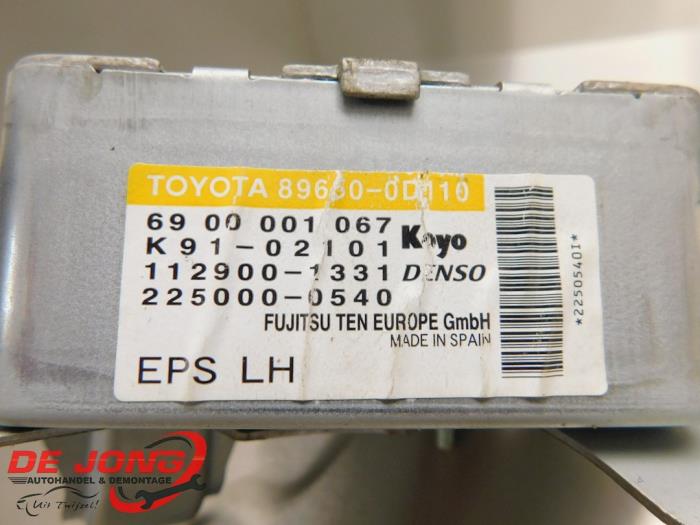 Lenkkraftverstärker Elektrisch van een Toyota Yaris II (P9) 1.0 12V VVT-i 2007