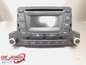 Usagé Radio/Lecteur CD Hyundai i10 (B5) 1.0 12V Prix € 74,99 Règlement à la marge proposé par Autodemontagebedrijf de Jong