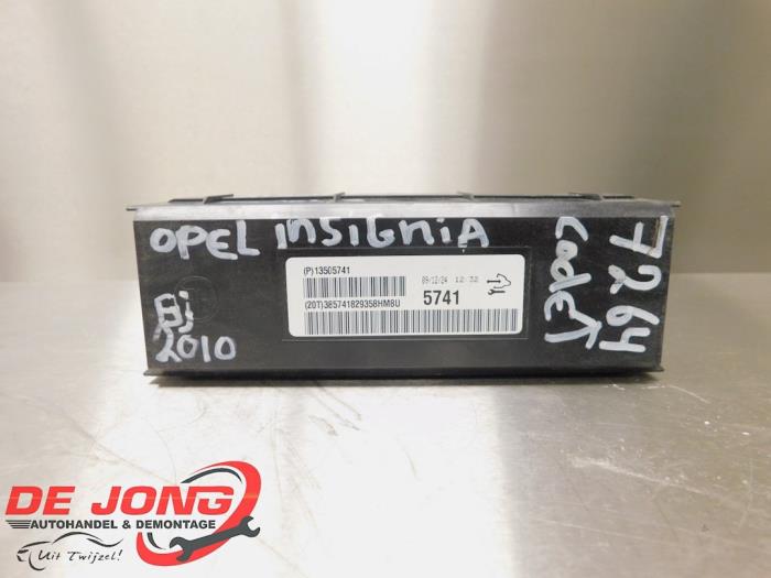 Używane Modul climatronic Opel Insignia 2.0 CDTI 16V 130 Ecotec Cena € 23,99 Procedura marży oferowane przez Autodemontagebedrijf de Jong
