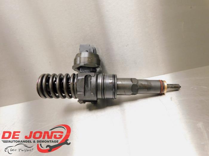 Usagé Injecteurs Volkswagen Passat Variant (3C5) 2.0 TDI 140 Prix € 44,99 Règlement à la marge proposé par Autodemontagebedrijf de Jong