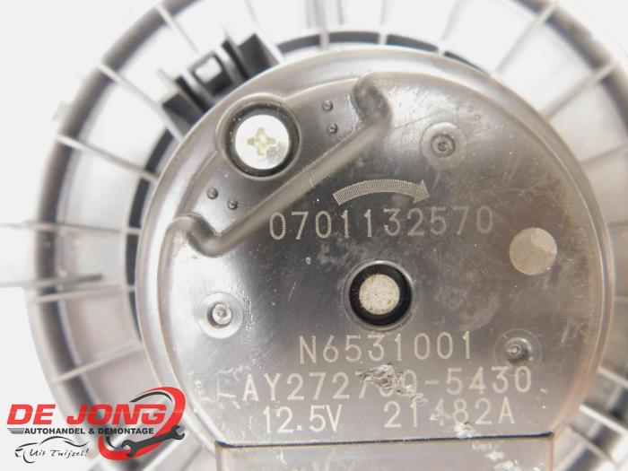 Régulateur, ventilateur intérieur | - Résistance de chauffage