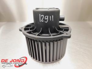Usados Motor de ventilador de calefactor Hyundai Coupe 2.0i 16V CVVT Precio € 19,99 Norma de margen ofrecido por Autodemontagebedrijf de Jong