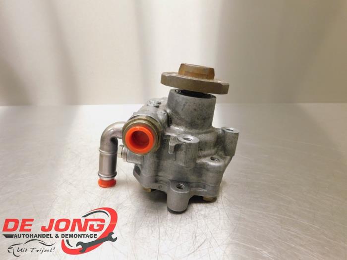Usagé Pompe de direction Volkswagen Golf IV (1J1) 1.9 TDI 110 Prix € 8,99 Règlement à la marge proposé par Autodemontagebedrijf de Jong