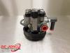 Power steering pump from a Daewoo Aveo (250) 1.2 16V 2009