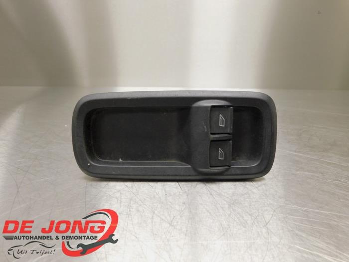 Usados Interruptor combinado de ventanillas Ford Fiesta 6 (JA8) 1.25 16V Precio € 9,99 Norma de margen ofrecido por Autodemontagebedrijf de Jong